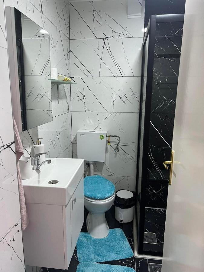 Kuman Apartments Κουμάνοβο Εξωτερικό φωτογραφία