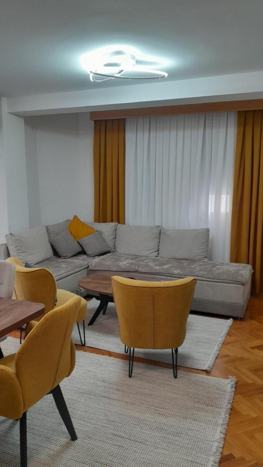 Kuman Apartments Κουμάνοβο Εξωτερικό φωτογραφία